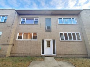 8313 Christiana Ave #1, Skokie, IL 60076