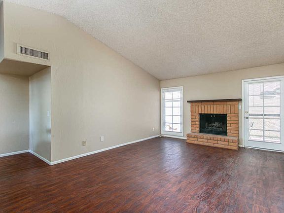 3rd image of 17835 N 45th Ave