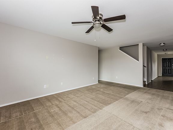 5th image of 1012 Rio Frio Dr