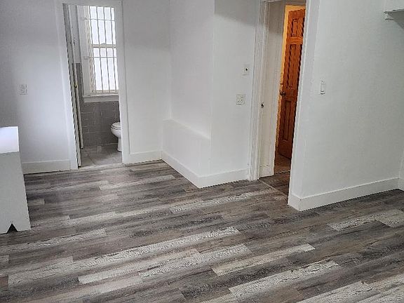 4th image of 3460 Cannon Pl APT 1