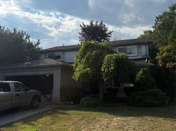 18175 Maryland Dr, Southfield, MI 48075