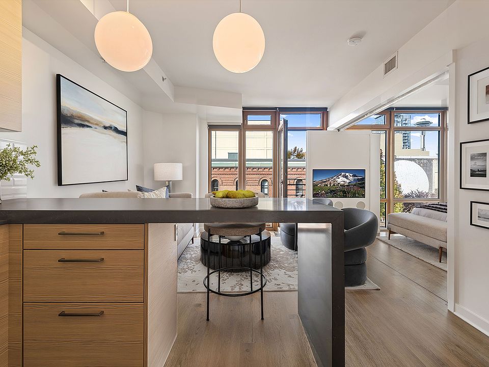 revision_FINAL_Tantify_Virtual_Staging_6546_2233 1st Ave, Seattle, WA 98121, USA_LR_FINAL