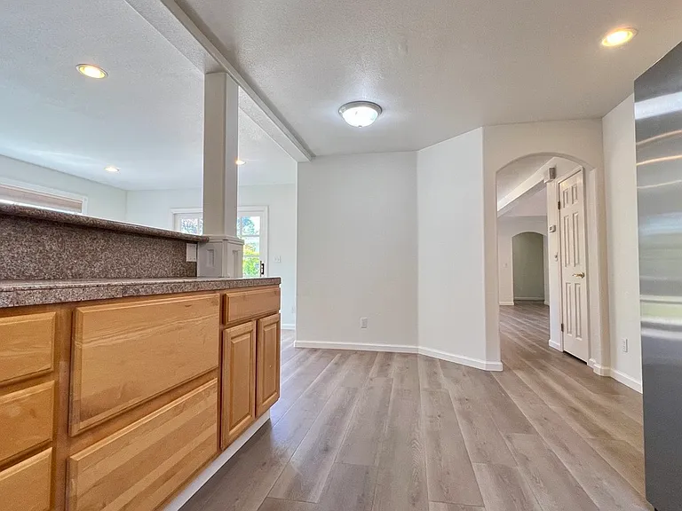 10530 Rampart Ave — Photo 8