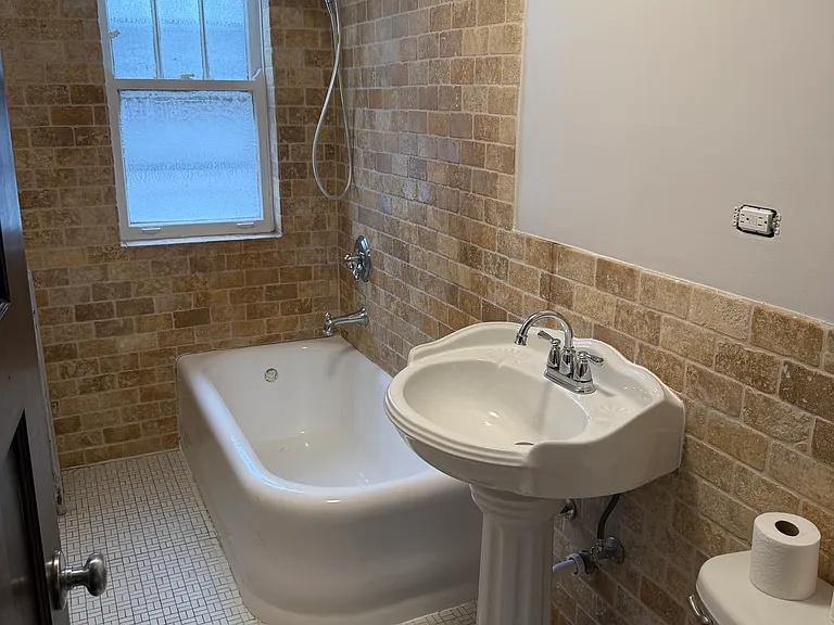 3126 N Spaulding Ave #3E — Photo 4
