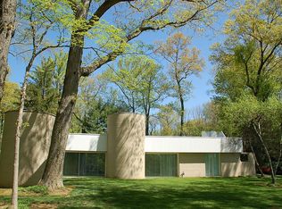 183 Devon Rd, Essex Fells, NJ 07021