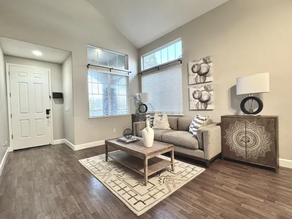 1497 Greenbrier Rd, West Sacramento, CA 95691