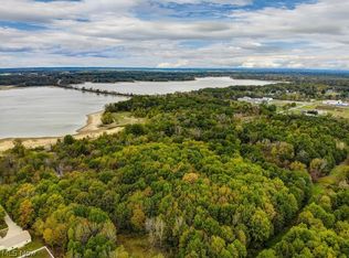 Bedell Rd, Berlin Center, OH 44401