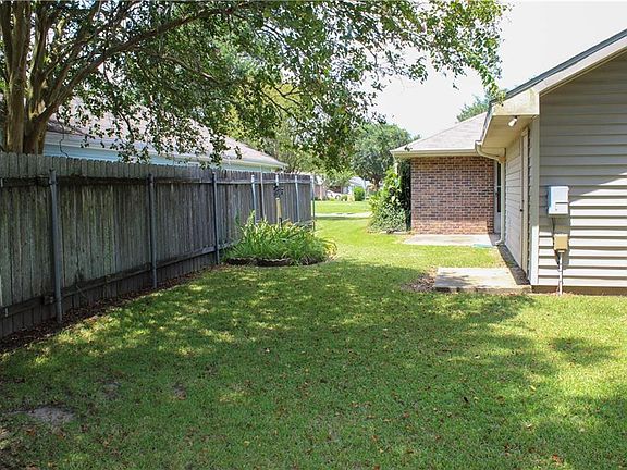 5th image of 1009 Aberdeen Dr