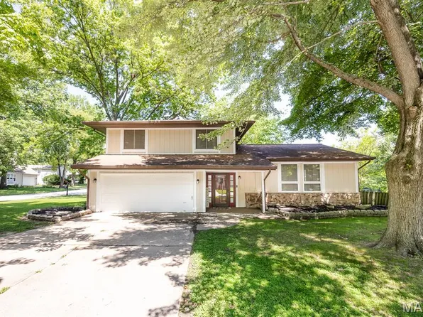 78 Depot Dr, Glen Carbon, IL 62034