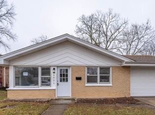 3021 Phillips Ave, Steger, IL 60475