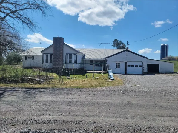 110 Lynk St, Sprakers, NY 12166