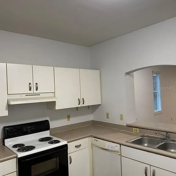 1321 Arbor Vista Loop #117 — Photo 3
