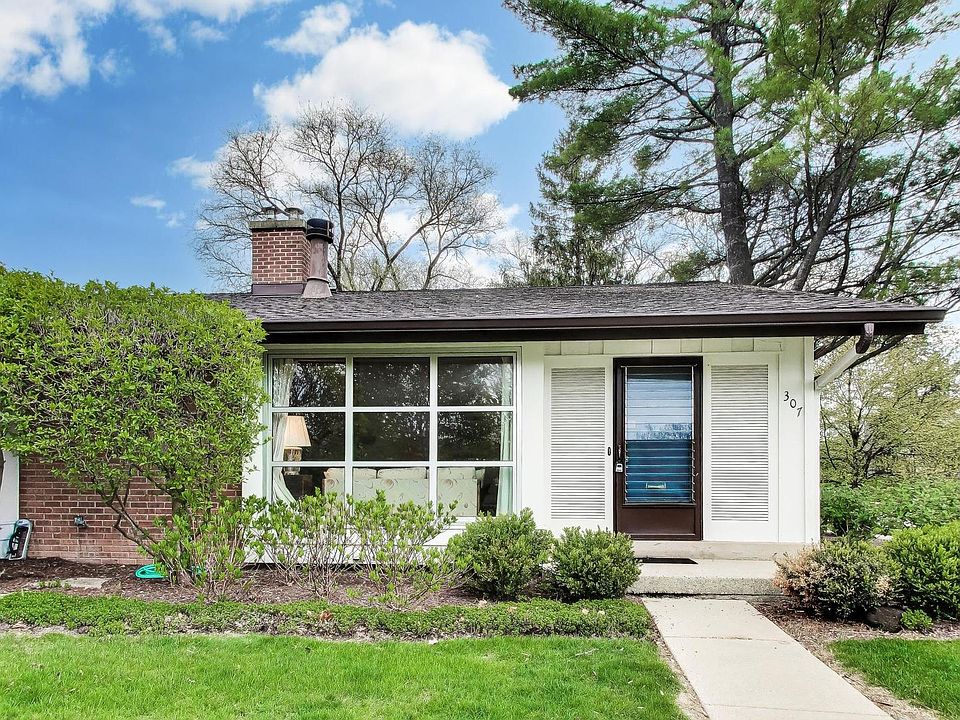 1st image of 307 Crestwood Vlg