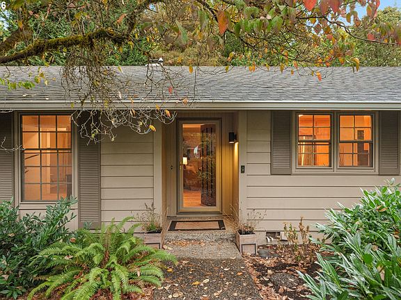 3rd image of 4363 Woodside Cir