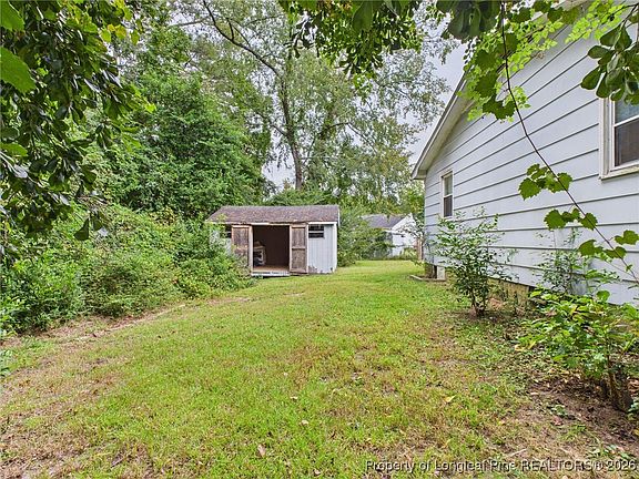 3rd image of 1540 Mack St