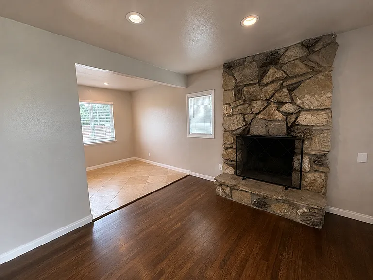 13439 Marlette Dr — Photo 5