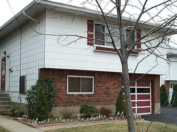 782 Stewart Avenue, Bethpage, NY 11714