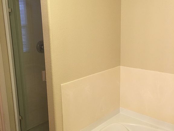 4th image of 314 Vessona Cir
