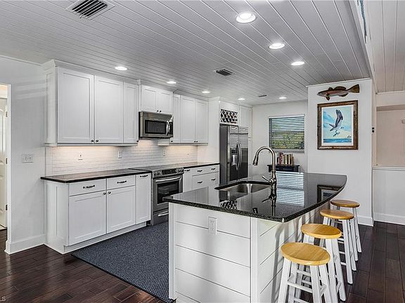 4th image of 2972 Buttonwood Key Ct