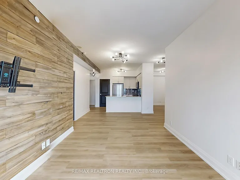 7890 Bathurst St #2505 — Photo 15