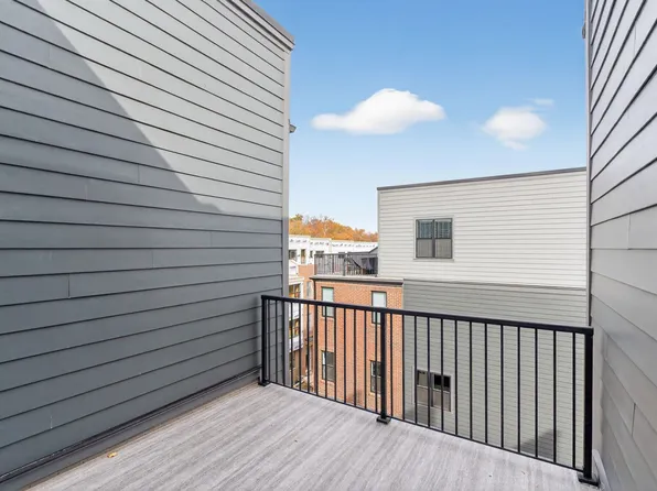 144 Pepperell St, Alexandria, VA 22304