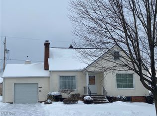12314 Reindeer Ave, Garfield Heights, OH