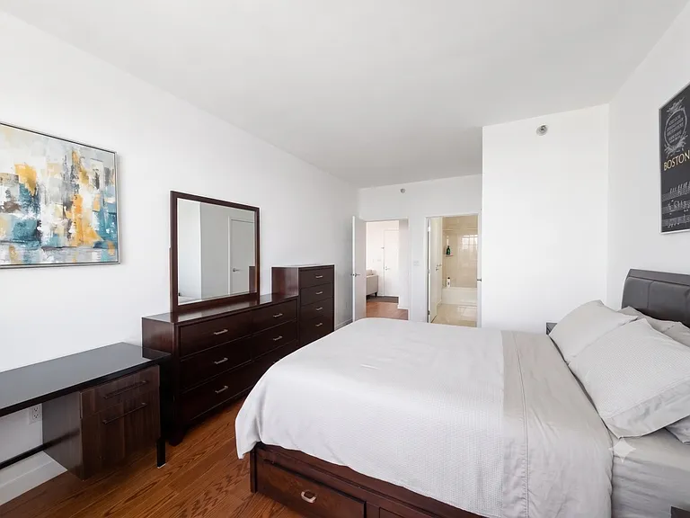 4028 College Point Blvd #Penthouse 211 — Photo 16