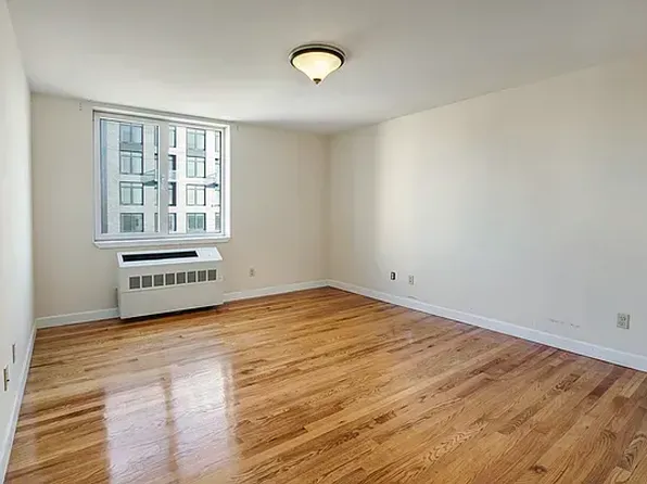 574 Fourth Avenue image 7 of 13