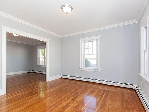 2nd image of 157 Orchard St