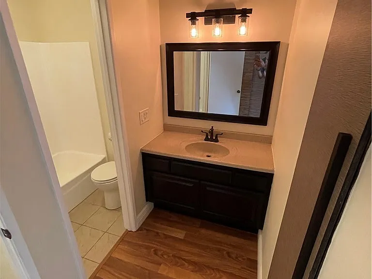 2668 Hacienda Dr — Photo 13