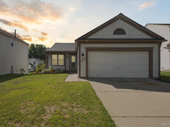 1678 Valdosta Cir, Pontiac, MI 48340
