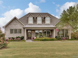 2400 Glendale Gdns, Tuscaloosa, AL 35401