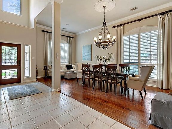 5th image of 2835 Chatelle Dr