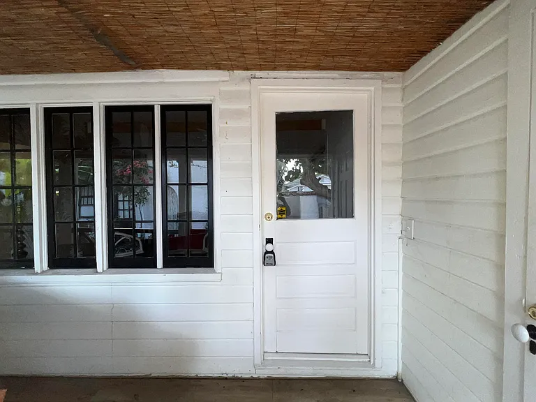 318 S J St #BACK OF HOUSE — Photo 2