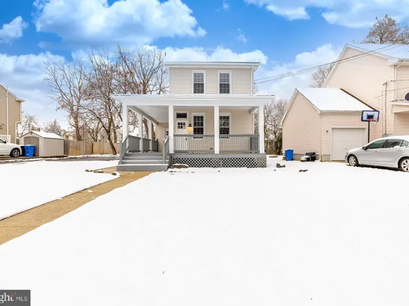 139 W Clayton Ave, Clayton, NJ 08312