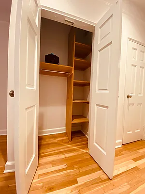 Rented by Metropolis Real Estate of Manhattan | media 16