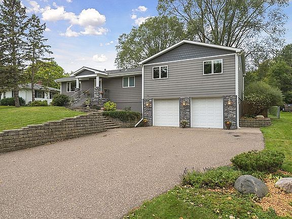 2nd image of 1405 Dunkirk Ln N