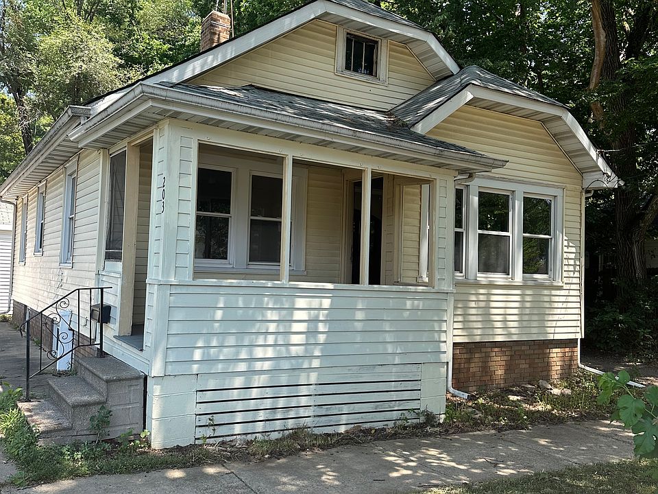 1st image of 203 E Gift Ave