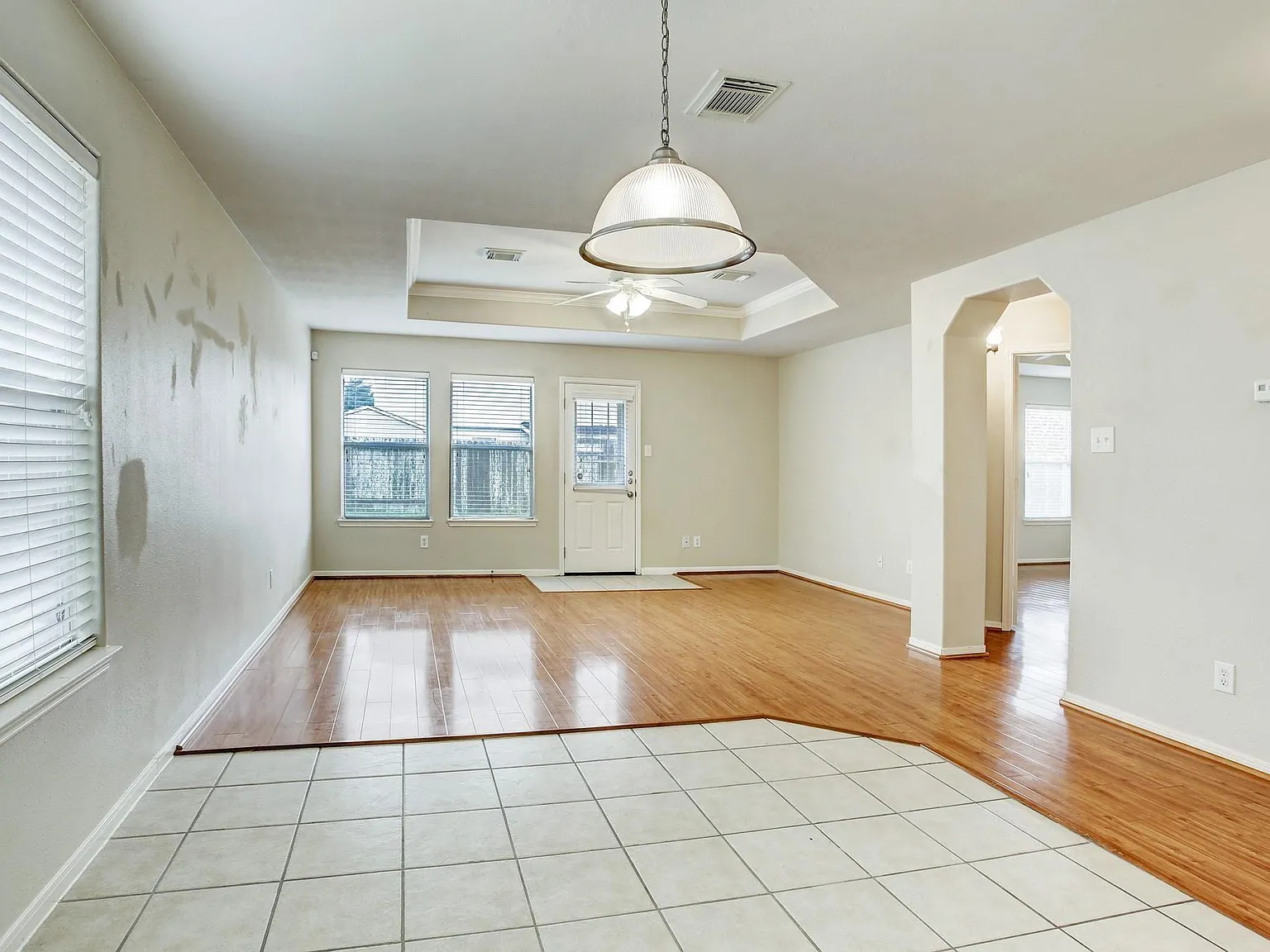 4 bed, 2.5 bath, 2172 sqft, $2,250 — Photo 4