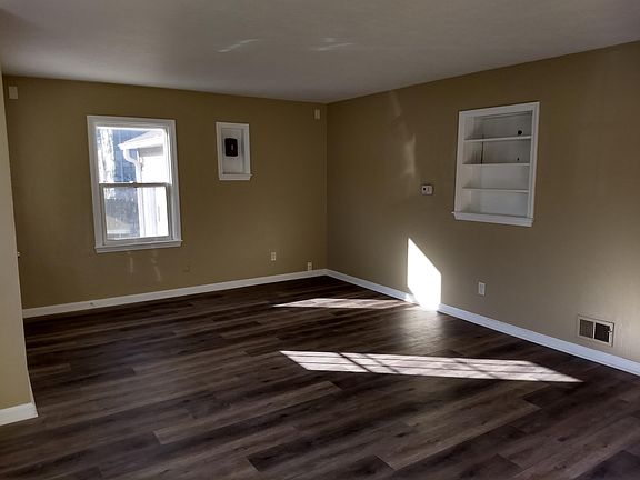 2nd image of 1225 N Platte Ave