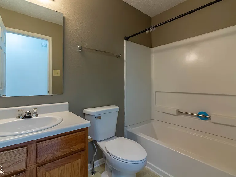 8602 Belle Union Dr — Photo 17
