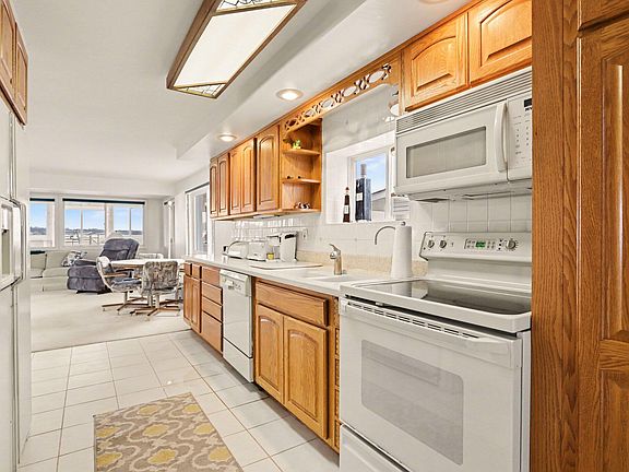 4th image of 4601 Anderson Dr