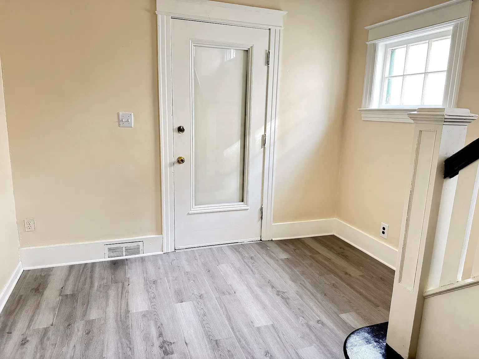 5 bed, $2,000 — Photo 4