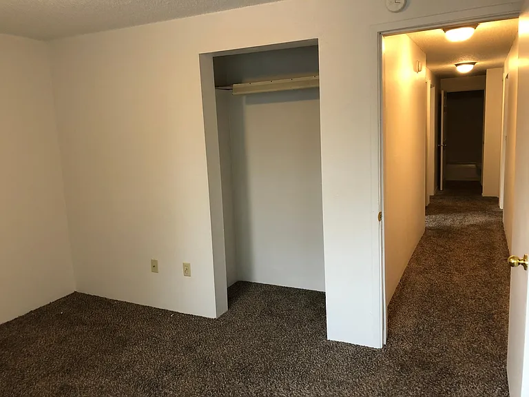 500 NE Maiden Ln #12 — Photo 11