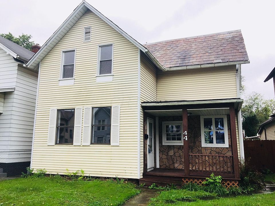 1st image of 44 Oakwood Ave