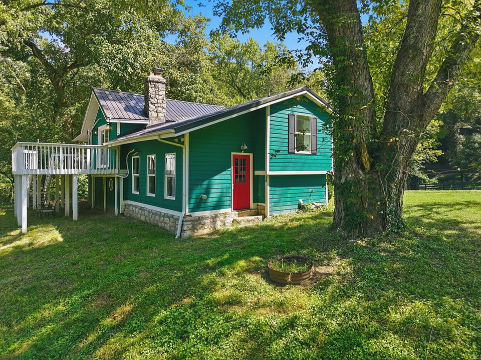 1st image of 682 Athens Boonesboro Rd