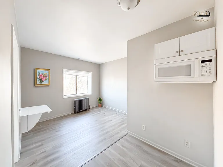 2921 S Saginaw St #2 — Photo 3