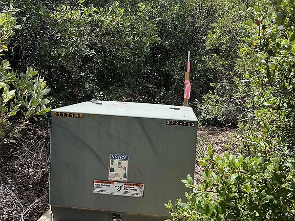 3rd image of 3885 Eagle Rdg #3885