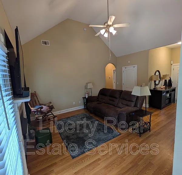 1228 Peacock Trl — Photo 5