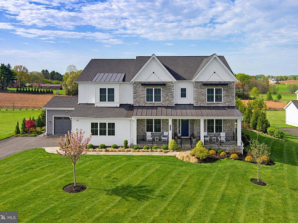 1st image of 15625 Linden Grove Ln